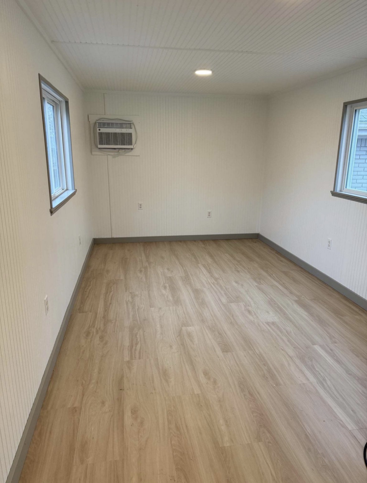 Spacious New Tiny Home with Loft in Fort Worth - Image 6