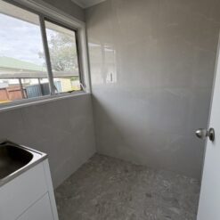 SUPER TIDY 3 BEDROOM - Image 4