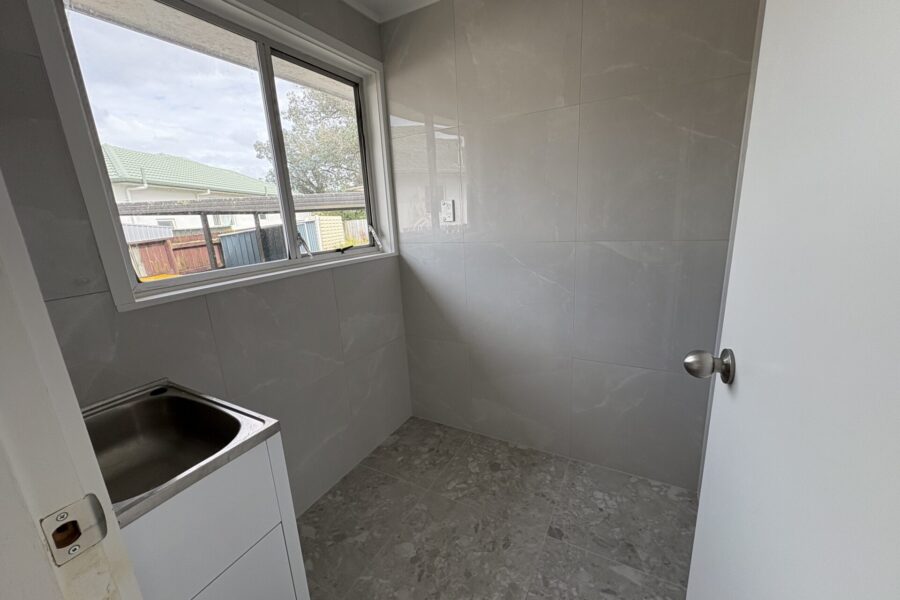 SUPER TIDY 3 BEDROOM - Image 4