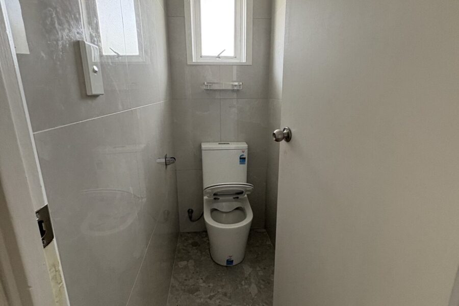 SUPER TIDY 3 BEDROOM - Image 3
