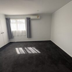 TIDY 4 BEDROOM - Image 14