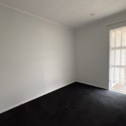 TIDY 4 BEDROOM - Image 7