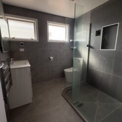 TIDY 4 BEDROOM - Image 11