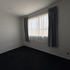 TIDY 4 BEDROOM - Image 4